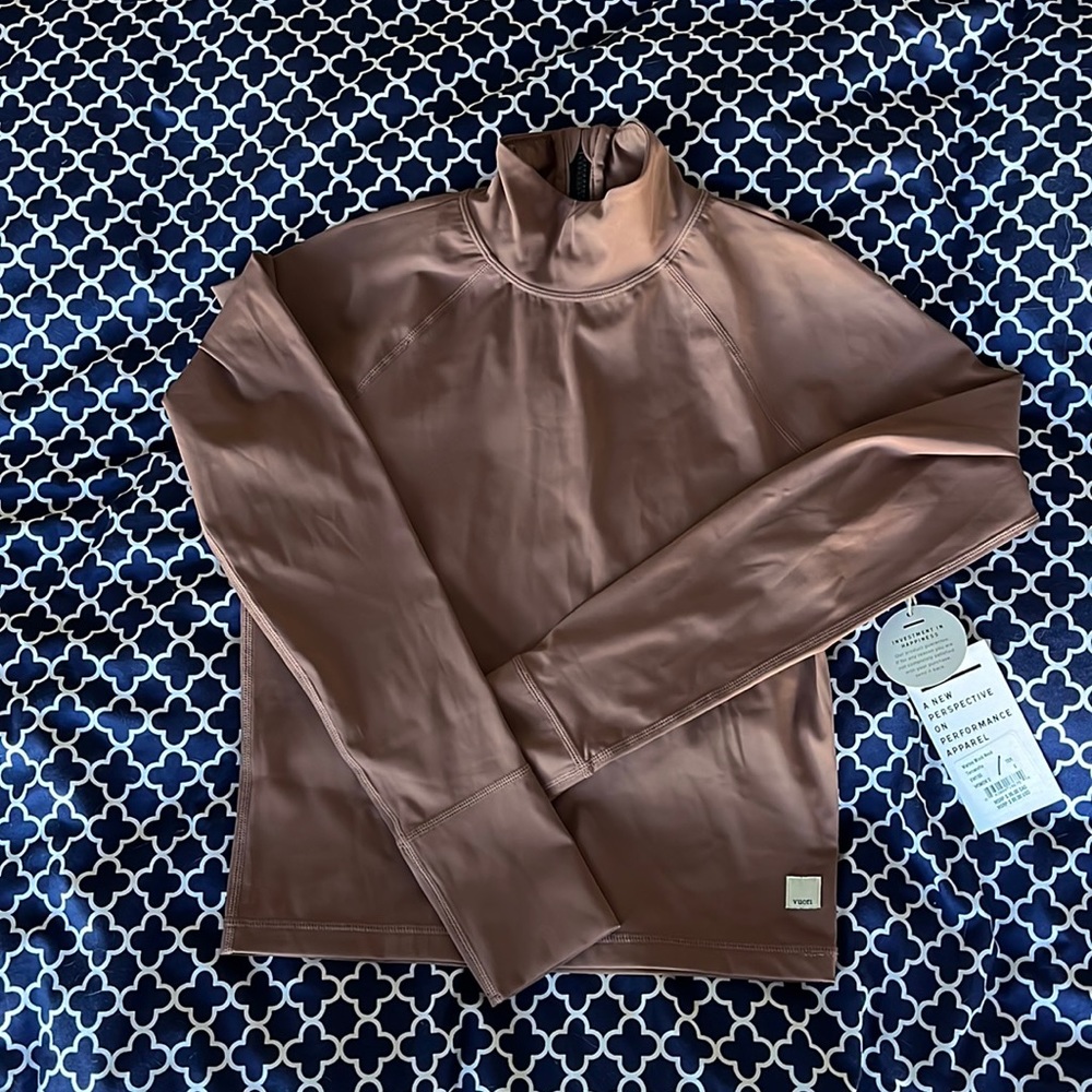 Vuori Marine Mock Neck - Size Small - Terracotta Color